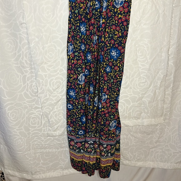 PRETTY GARDEN multi color boho floral print maxi wrap dress. Side slit. Size L - Picture 10 of 10